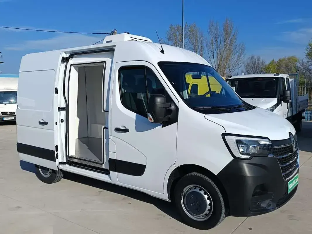 Usado Renault Master 135 CV (99 kW) 2021 Blanco Monovolumen