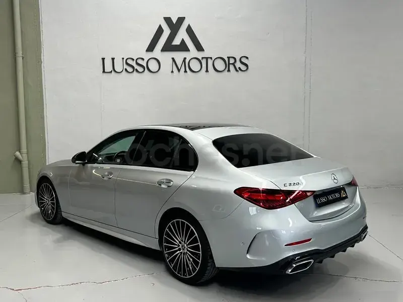 Usado Mercedes C220 200 CV (147 kW) 2023 Gris / plata Berlina