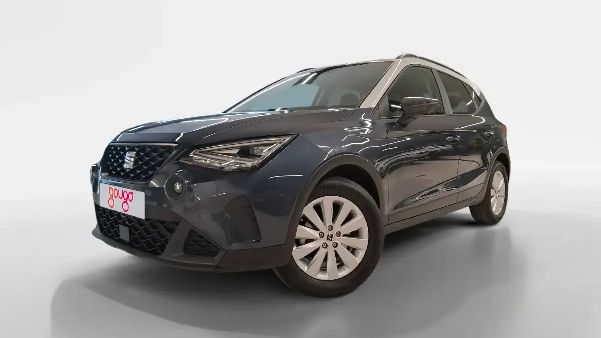 Usado Seat Arona Style 116 HP (85 kW) 2025 Cinzento SUV