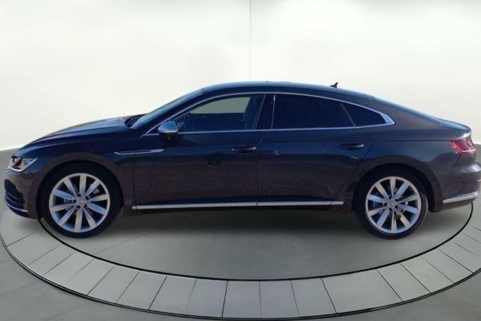 Usado VW Arteon Elegance 150 HP (110 kW) 2018 Cinzento Sedan