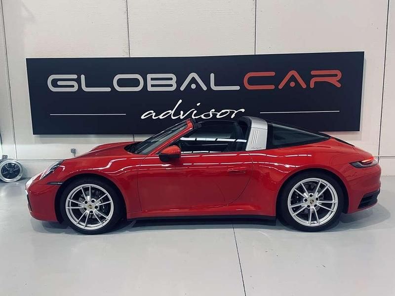 Usado Porsche 992 385 CV (283 kW) 2023 Rojo Coupe