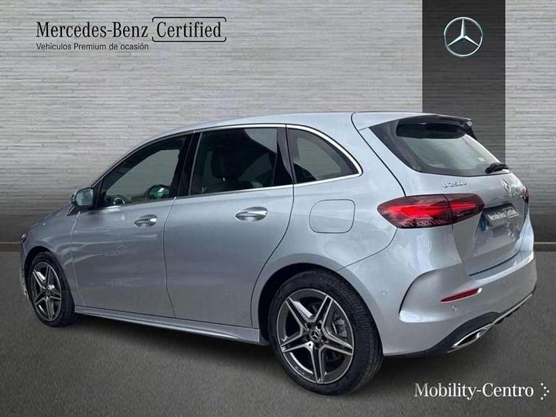 Usado Mercedes B250e 219 CV (161 kW) 2025 Plateado Monovolumen