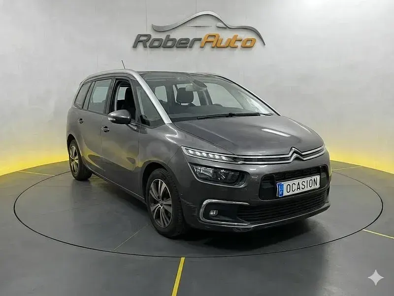 Usado Citroën Grand C4 Picasso Live 120 CV (88 kW) 2017 Gris / plata Monovolumen