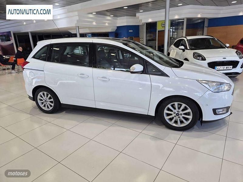 Usado Ford Grand C-Max Titanium 125 CV (91 kW) 2017 Blanco Monovolumen