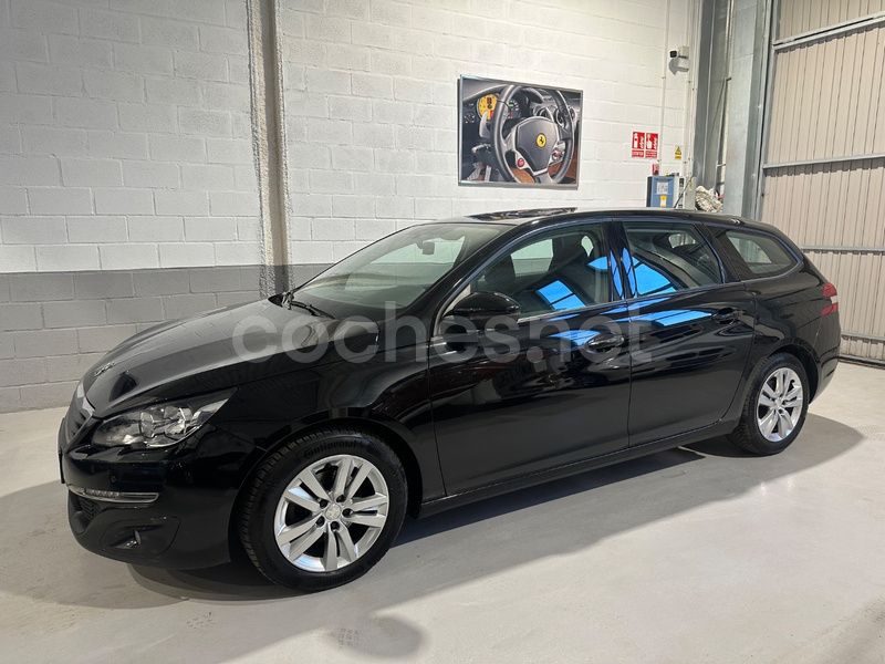 Negro Usado 2016 Peugeot 308 Active Familiar | 8990 € (Precio justo) - Imagen 1/4