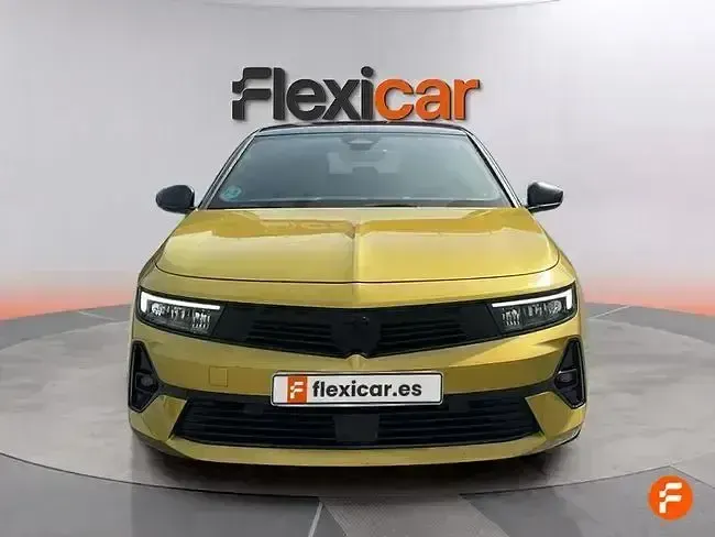 Usado Opel Astra 130 CV (95 kW) 2022 Amarillo Utilitario