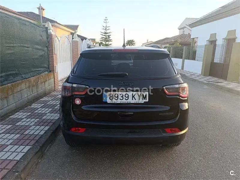 Usado Jeep Compass Night Eagle 120 CV (88 kW) 2019 Negro SUV