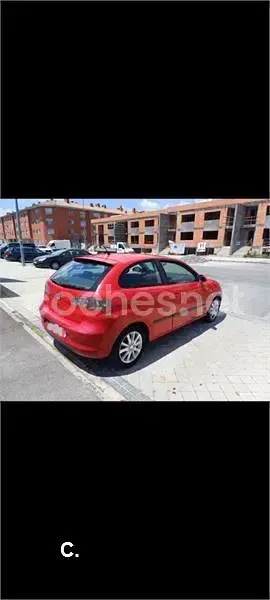 Usado Seat Ibiza Reference 85 CV (62 kW) 2007 Rojo Utilitario