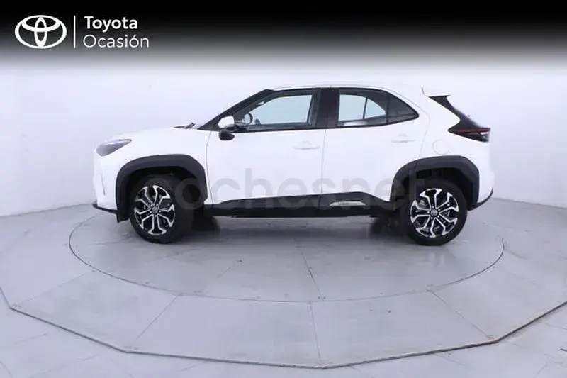 Usado Toyota Yaris Cross Active 116 CV (85 kW) 2023 Blanco SUV