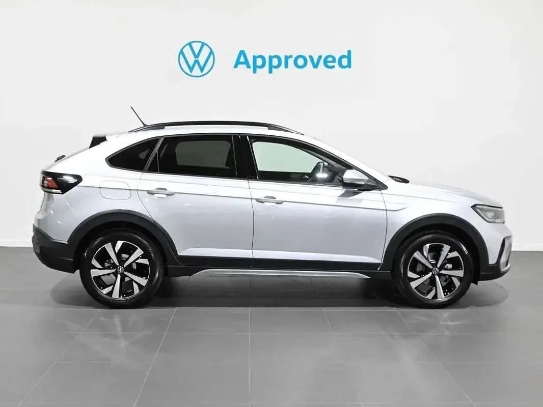 Usado VW Taigo 116 CV (85 kW) 2025 Plateado SUV