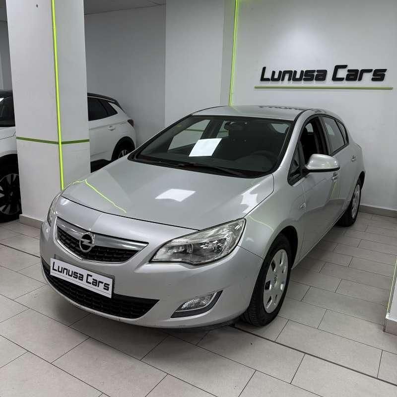 Usado 2010 Opel Astra Enjoy Utilitario | 4990 € (Precio justo) - Imagen 1/4