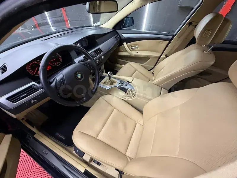 Usado BMW 520 177 CV (130 kW) 2008 Azul Berlina