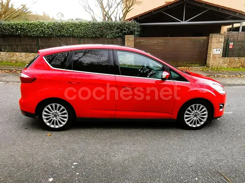Usado Ford C-MAX Titanium 140 CV (102 kW) 2015 Rojo Monovolumen