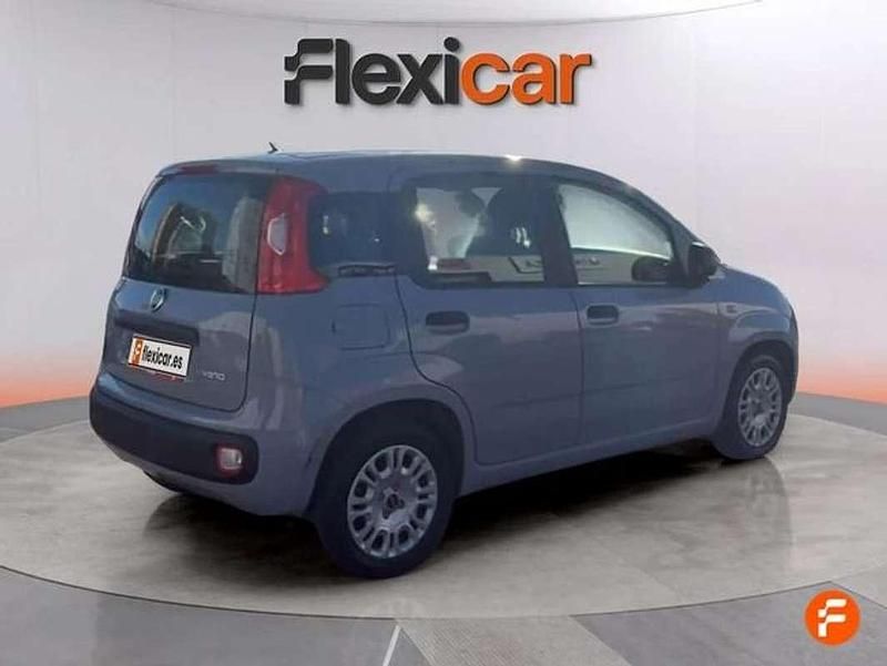 Usado Fiat Panda 71 CV (52 kW) 2022 Gris Utilitario