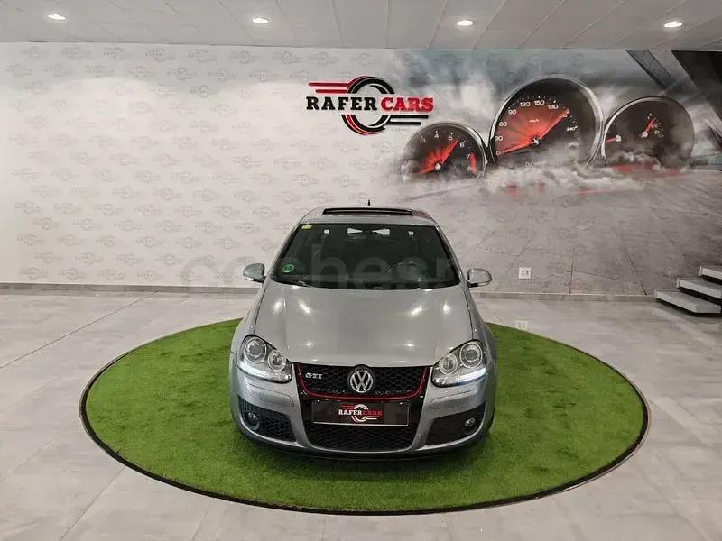 Usado VW Golf V GTI 200 CV (147 kW) 2007 Gris / plata Berlina