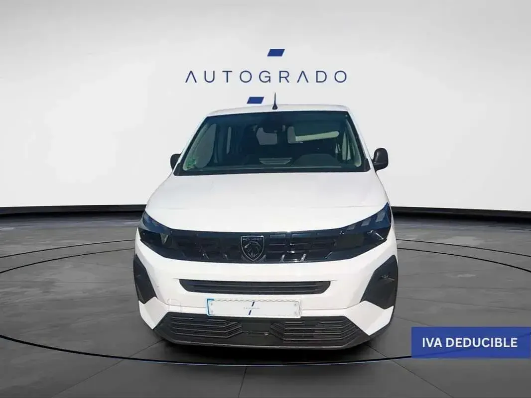 Usado Peugeot Rifter Allure 100 CV (73 kW) 2024 Blanco Monovolumen