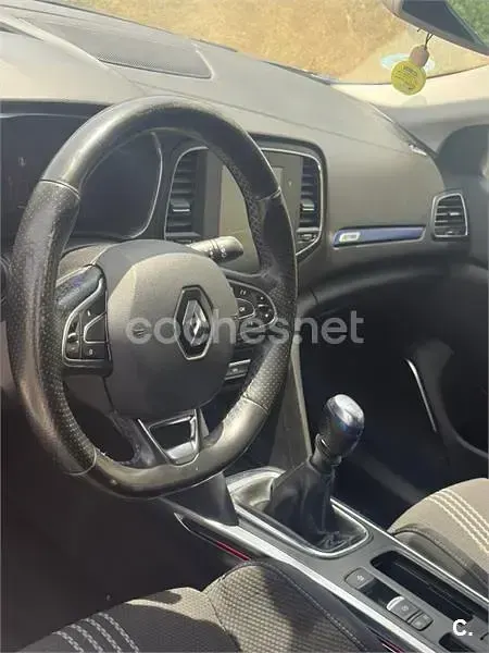 Usado Renault Mégane GT Line GT-Line 130 CV (95 kW) 2017 Azul Berlina