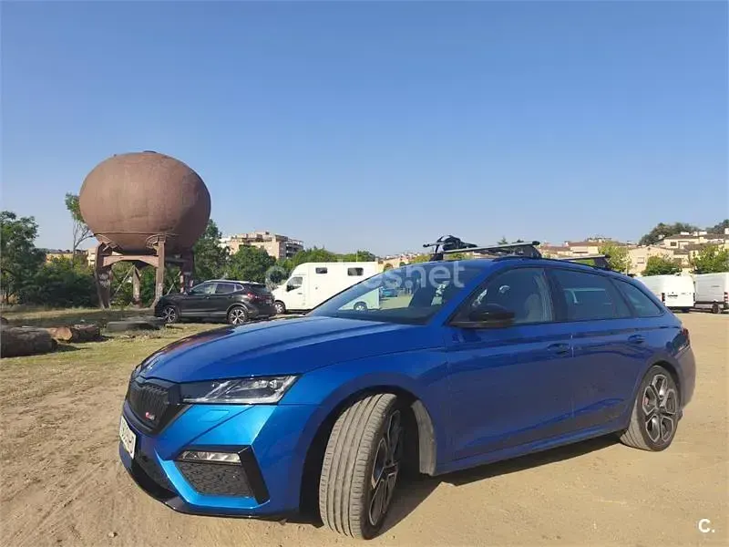 Usado Skoda Octavia RS 245 CV (180 kW) 2024 Azul Familiar
