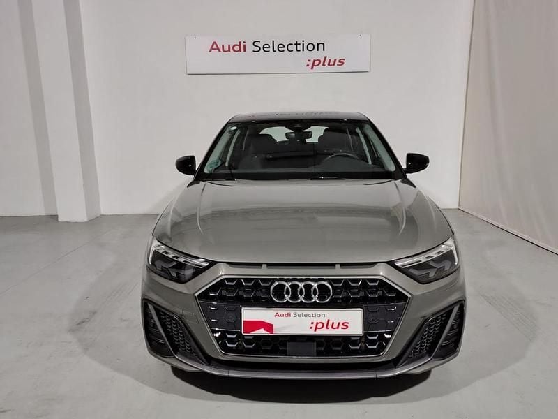 Usado Audi A1 116 CV (85 kW) 2025 Gris SUV