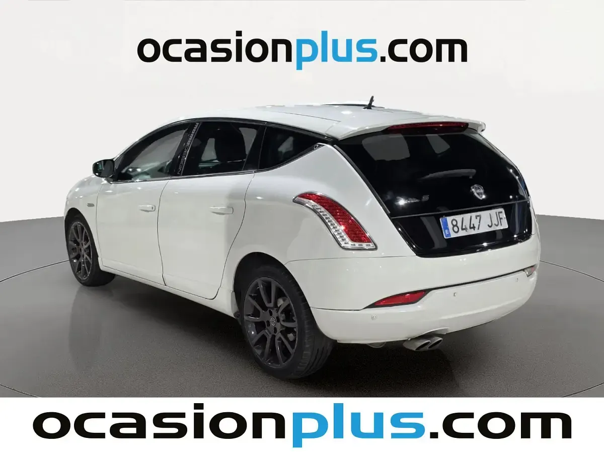 Usado Lancia Delta S 120 CV (88 kW) 2015 Blanco Utilitario