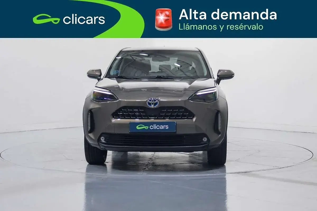 Usado Toyota Yaris Cross Style 91 CV (66 kW) 2022 Naranja SUV