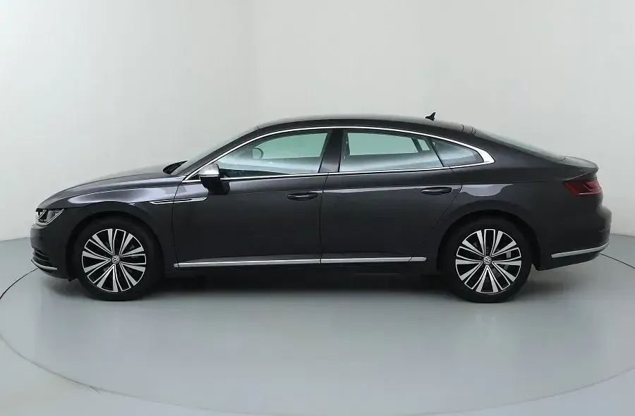 Usado VW Arteon Elegance 150 CV (110 kW) 2017 Utilitario