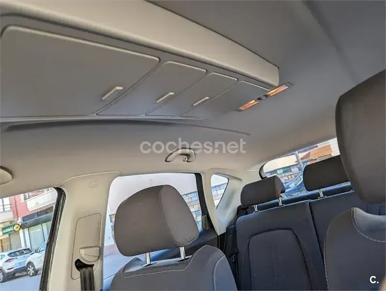 Usado Seat Altea Style 105 CV (77 kW) 2010 Negro Monovolumen