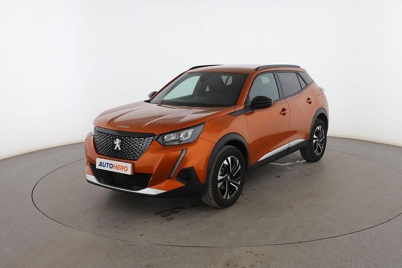 Naranja Usado 2023 Peugeot 2008 Allure SUV | 17.399 € (Precio justo) - Imagen 1/3