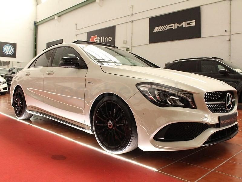 Usado Mercedes CLA220 177 CV (130 kW) 2018 Blanco Berlina