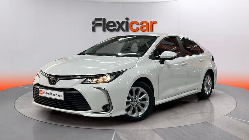 Usado Toyota Corolla Sol 125 CV (91 kW) 2022 Blanco Berlina