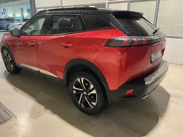 Usado Peugeot 2008 GT-line 130 CV (95 kW) 2020 Otro SUV