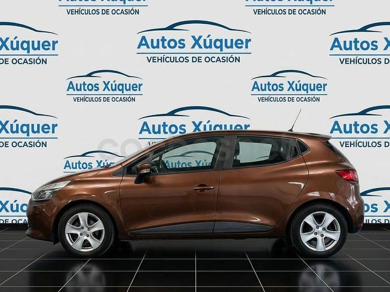 Usado Renault Clio IV Authentique 75 CV (55 kW) 2015 Marrón Berlina