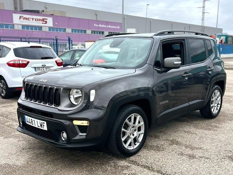 Usado Jeep Renegade 150 CV (110 kW) 2022 Gris / plata SUV