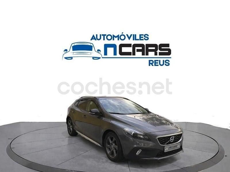 Usado Volvo V40 CC Summum 150 CV (110 kW) 2014 Gris / plata Familiar