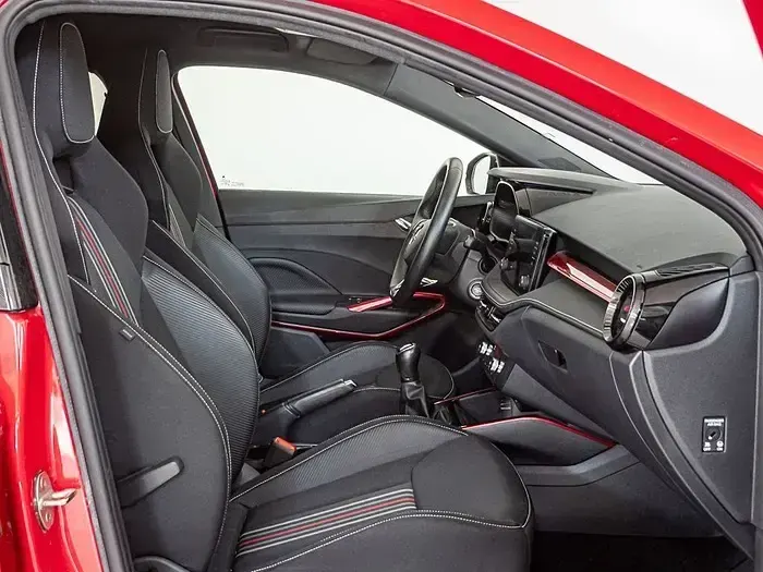 Usado Skoda Fabia Monte Carlo 110 CV (80 kW) 2022 Rojo Utilitario