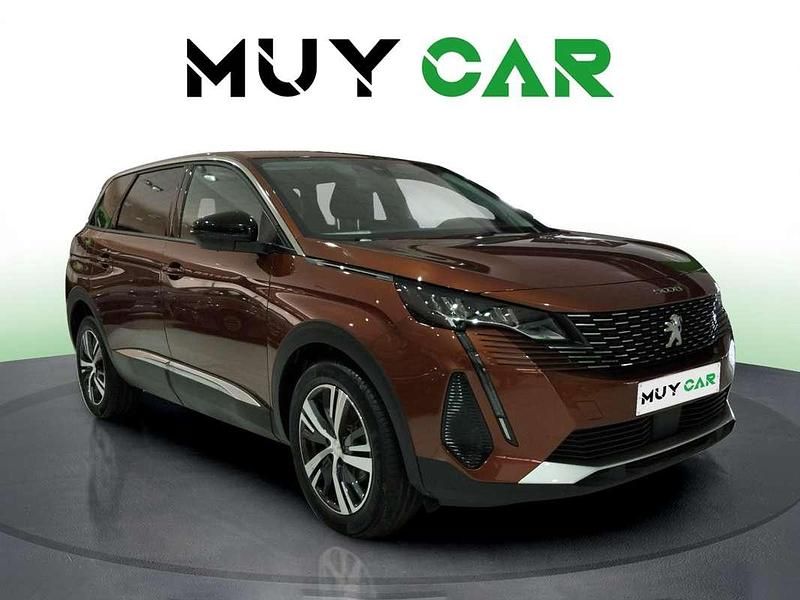 Marrón Usado 2023 Peugeot 5008 Allure Monovolumen | 23.490 € (Precio justo) - Imagen 1/4