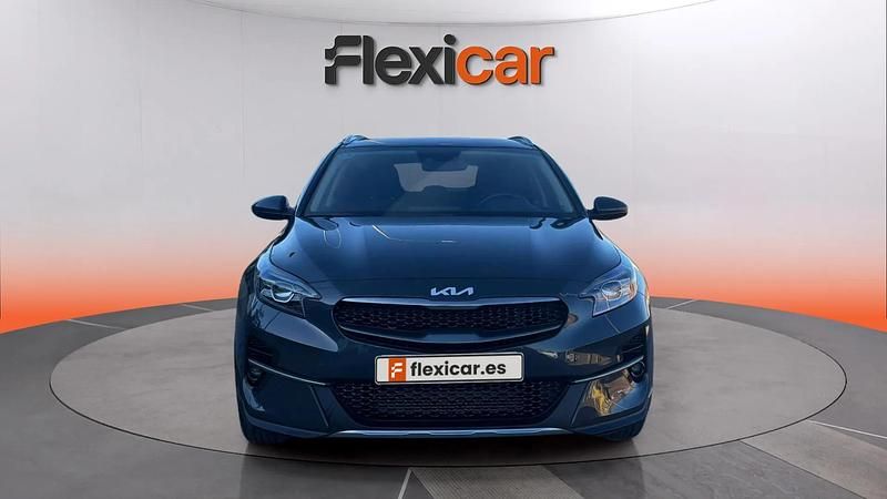 Usado Kia XCeed 120 HP (88 kW) 2022 Cinzento SUV