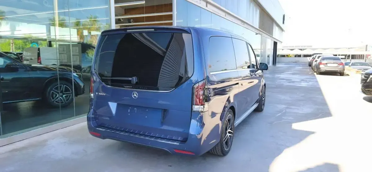 Nuevo Mercedes V300 Avantgarde 239 CV (175 kW) 2026 Azul Monovolumen