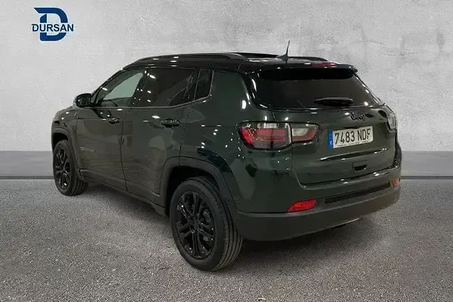 Nuevo Jeep Compass North 130 CV (95 kW) 2025 Verde SUV