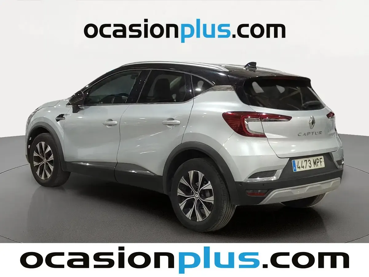 Usado Renault Captur Techno 91 CV (66 kW) 2024 Gris SUV