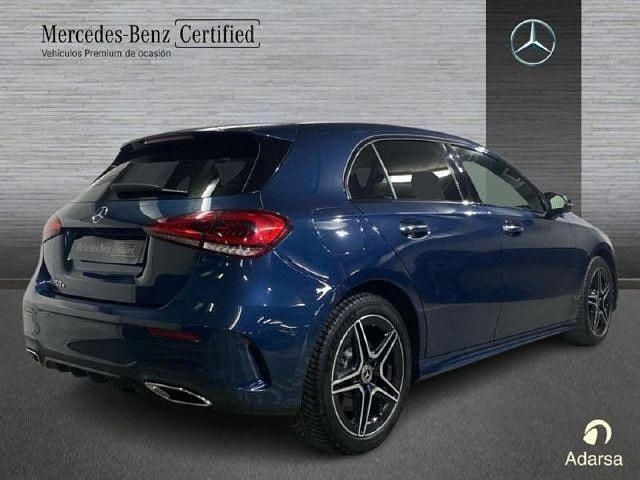 Usado Mercedes A250 AMG line 218 CV (160 kW) 2022 Azul denim Berlina