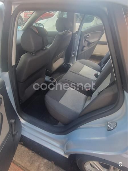 Azul Usado 2006 Seat Ibiza Reference Berlina | 2200 € (Buen precio) - Imagen 1/4