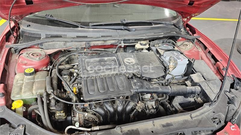 Usado Mazda 3 Active 105 CV (77 kW) 2004 Rojo Berlina
