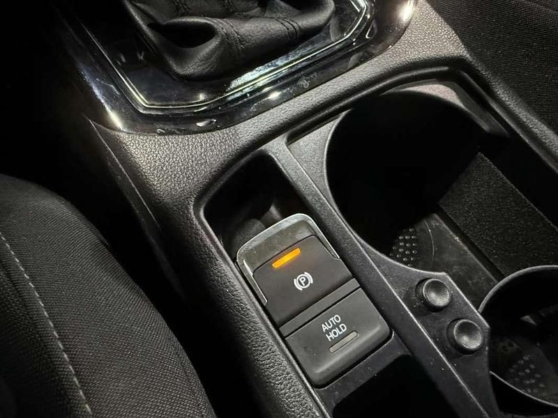 Usado VW Touran Sportline 116 CV (85 kW) 2020 Azul Monovolumen