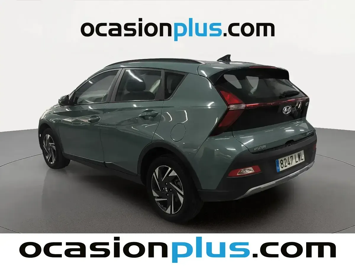 Usado Hyundai Bayon 100 CV (73 kW) 2022 Verde SUV