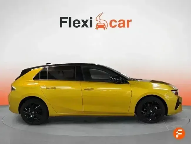 Usado Opel Astra S 130 CV (95 kW) 2022 Amarillo Utilitario