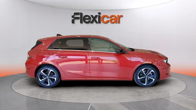 Usado Opel Astra Elegance 131 CV (96 kW) 2023 Rojo Utilitario