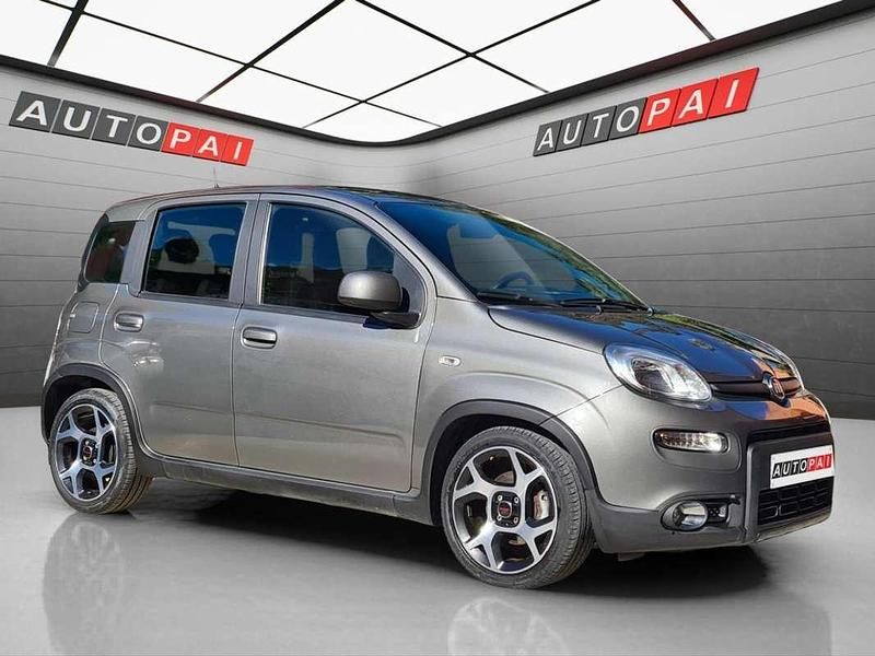 Usado Fiat Panda Sport 69 CV (50 kW) 2022 Gris Utilitario