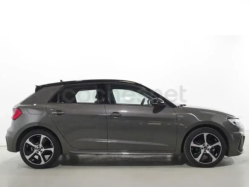 Usado Audi A1 Sportback 116 CV (85 kW) 2025 Gris / plata Utilitario