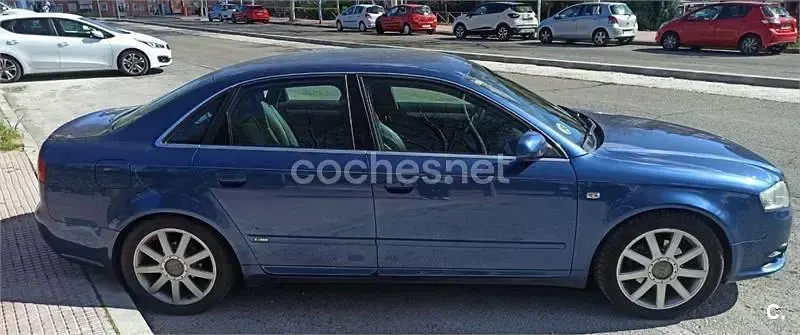 Usado Audi A4 140 CV (102 kW) 2007 Azul Berlina